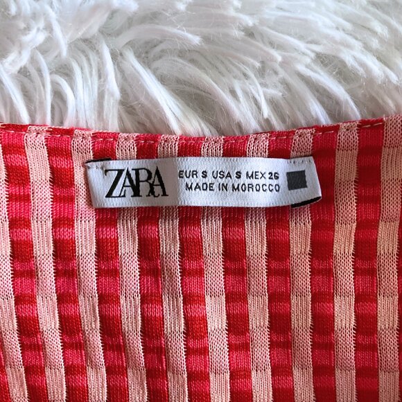 ✨SUMMER SALE✨ Red & Pink Checkered Print Body Con Dress - Small - Picture 4 of 4